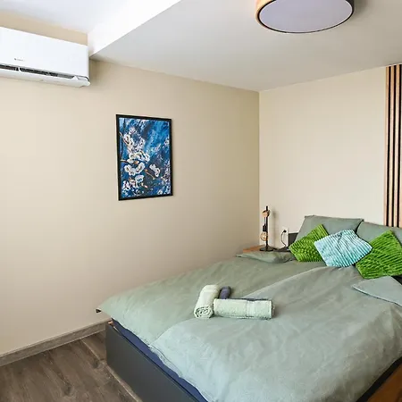 Apartament The Den - In The Heart Of